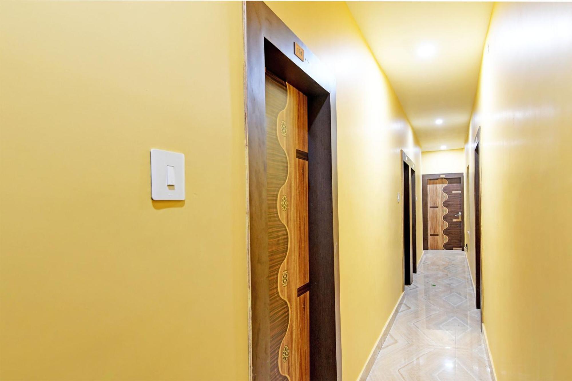 Collection O Shyamali Guest House โกลกาตา ภายนอก รูปภาพ