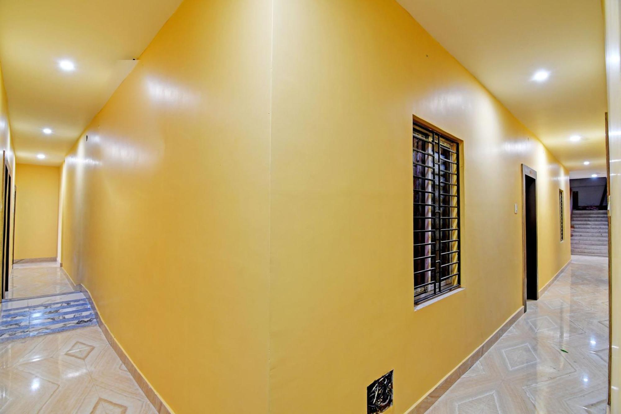 Collection O Shyamali Guest House โกลกาตา ภายนอก รูปภาพ